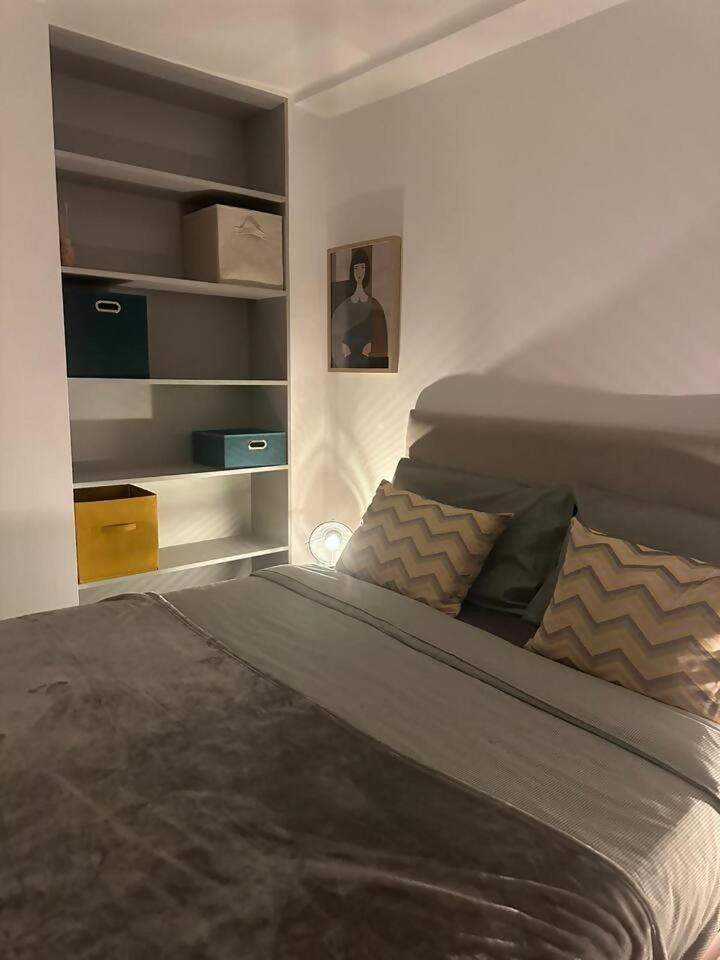 Stylish Renovated Apartment In Chiado Lissabon Exterior foto